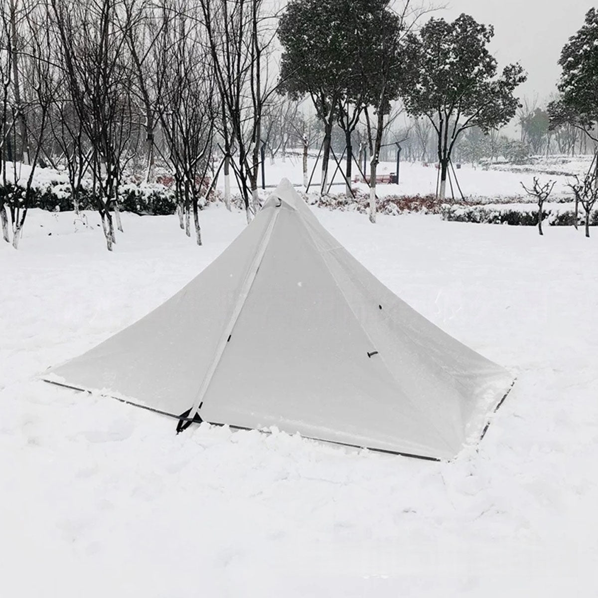 Lightweight Pyramid Tent for 1-2 Campers