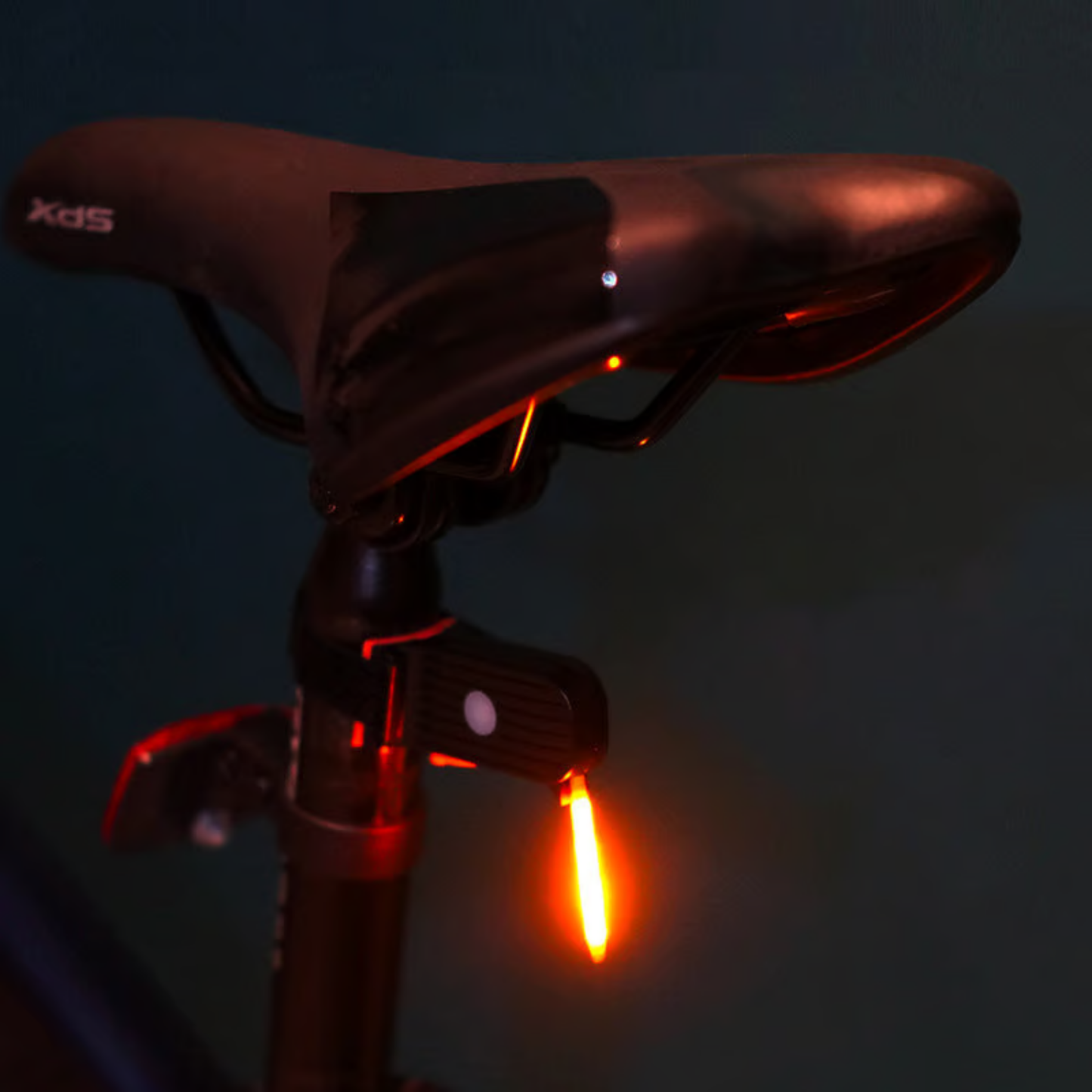 LED Bicycle Tail Light for Enhanced Visibility