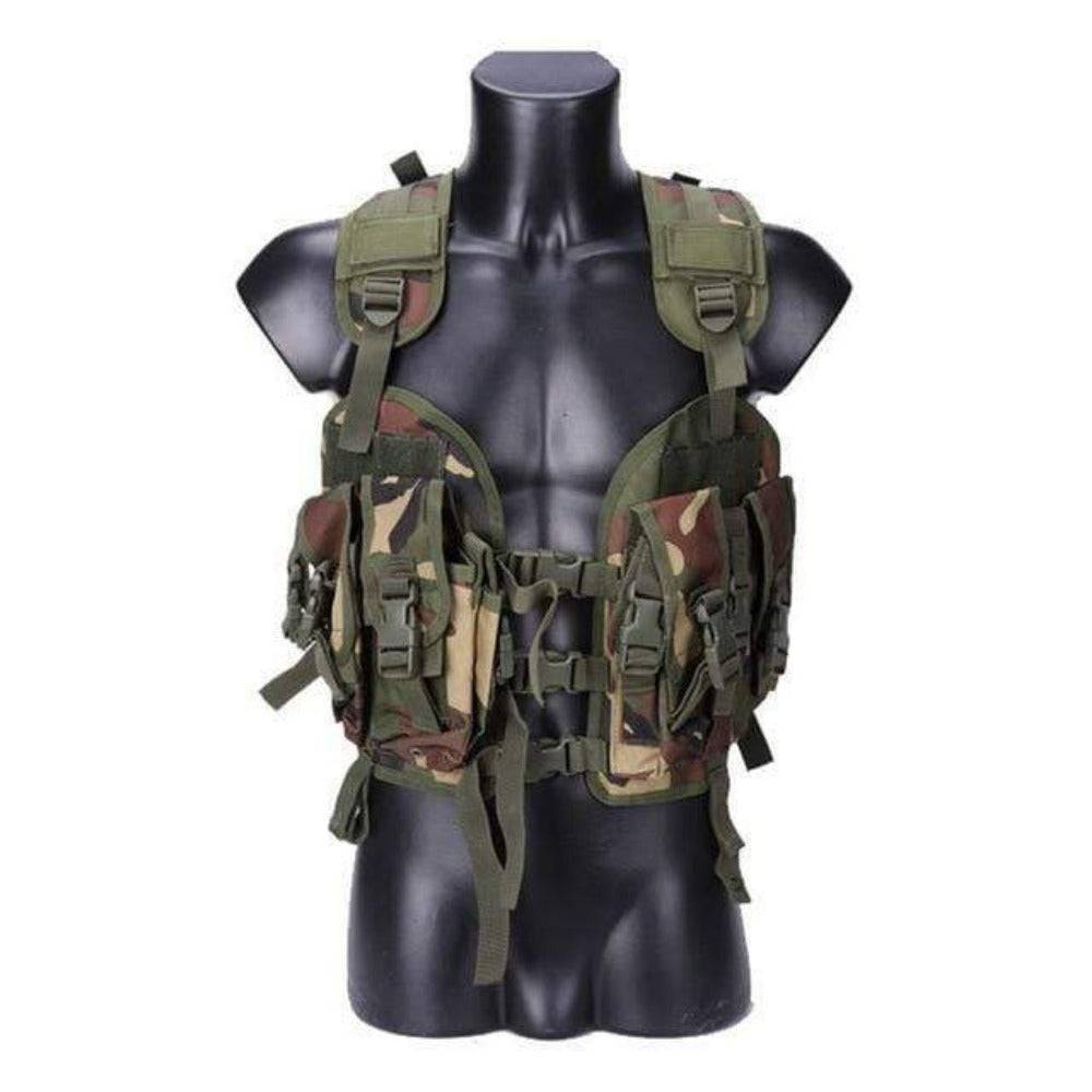 Hunting Tactical Vest Featuring Various Storage Pockets