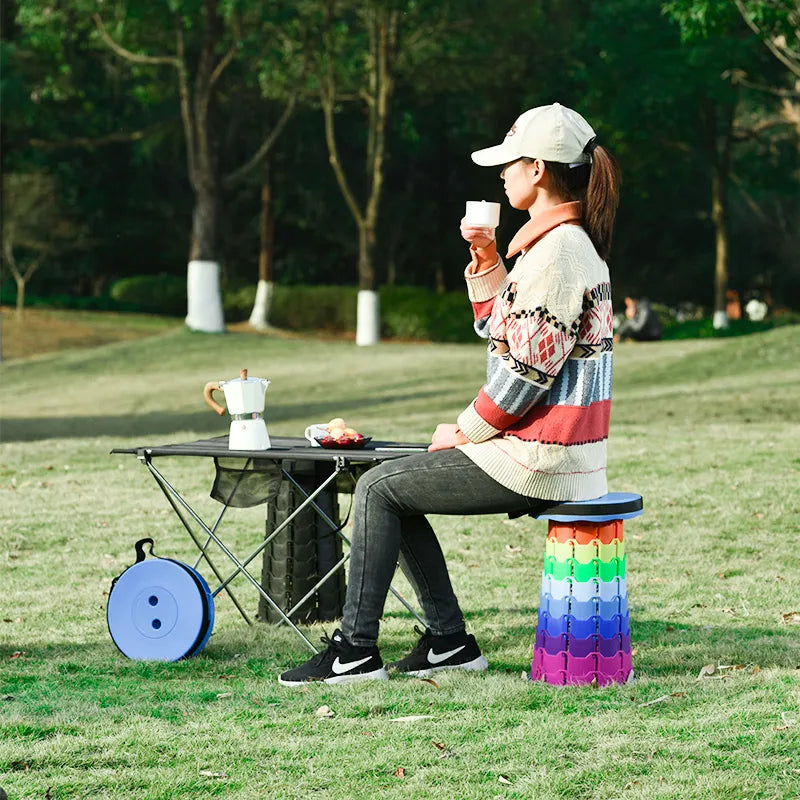 Compact Folding Seat for Outdoor Use