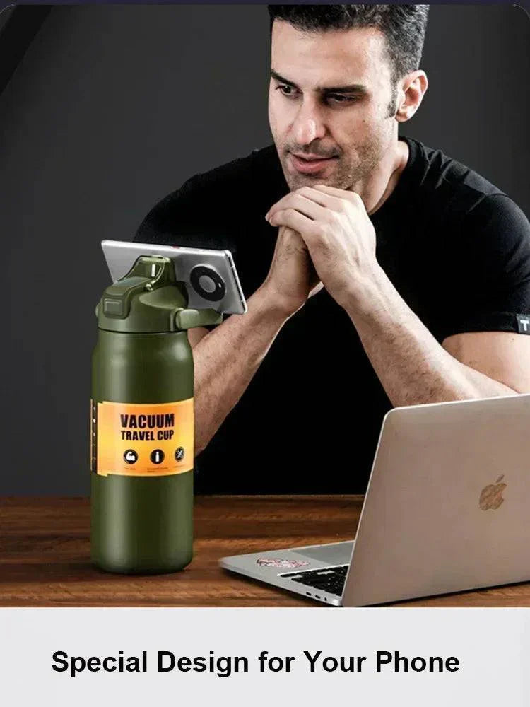Insulated Water Bottle in Stainless Steel with Built-in Straw