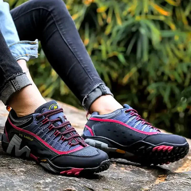 Lightweight Hiking Footwear for Women – Breathable Outdoor Shoes