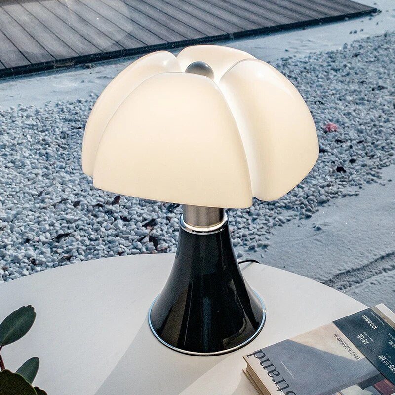 BloomSphere - Modern Flower Table Lamp
